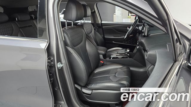 Hyundai Santafe 2019 — photo 16