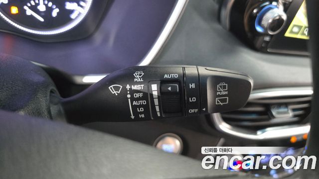 Hyundai Santafe 2019 — photo 27