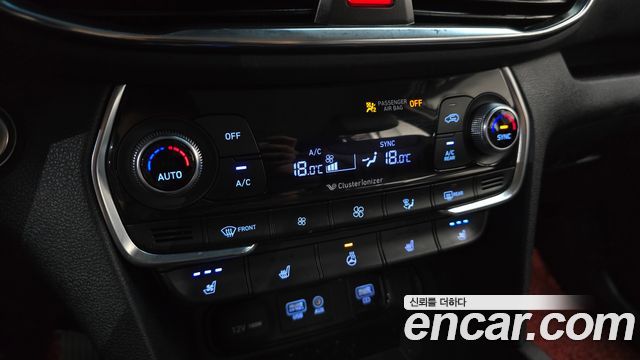 Hyundai Santafe 2019 — photo 32