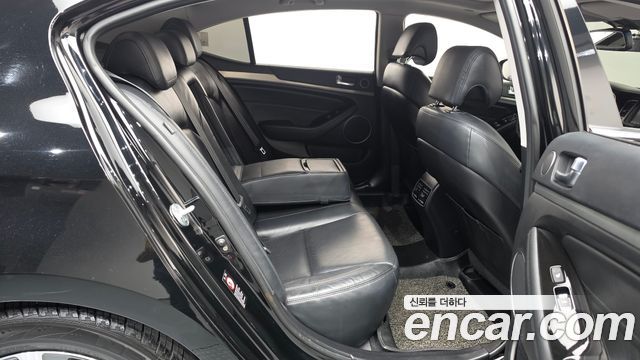 Kia K7 2016 — photo 12