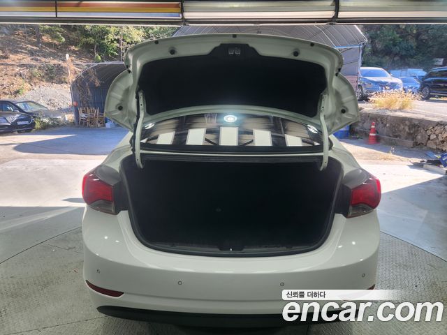 Hyundai AVANTE 2014 — photo 5