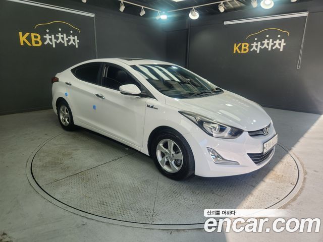 Hyundai AVANTE 2014 — photo 8