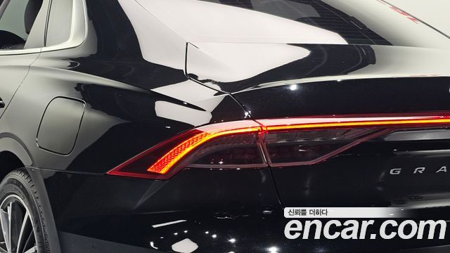 Hyundai Grandeur 2022 — photo 9