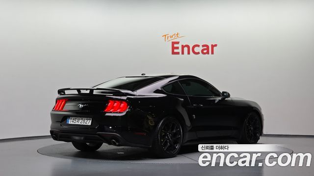 Ford Mustang 2018 — photo 2