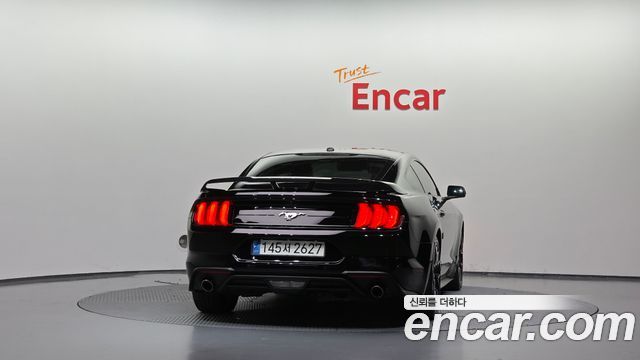 Ford Mustang 2018 — photo 4