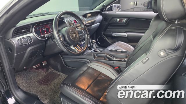 Ford Mustang 2018 — photo 10