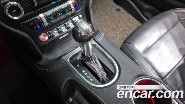 Ford Mustang 2018 — photo 12