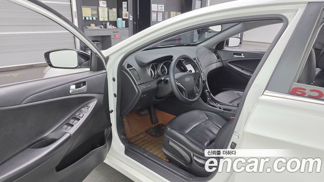 Hyundai Sonata 2013 — photo 13