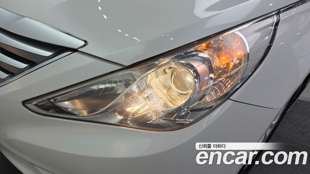Hyundai Sonata 2013 — photo 8