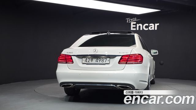 Mercedes-Benz E-Class 2016 — photo 4