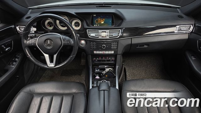 Mercedes-Benz E-Class 2016 — photo 7