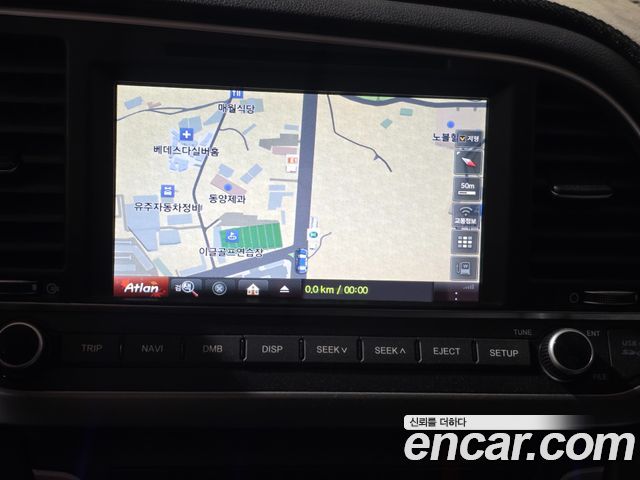 Hyundai AVANTE 2018 — photo 8