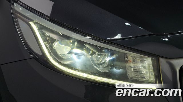 Kia Canival 2015 — photo 8