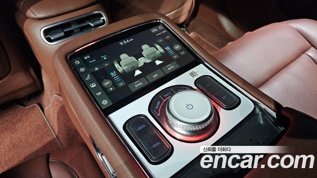 Genesis G90 2022 — photo 12