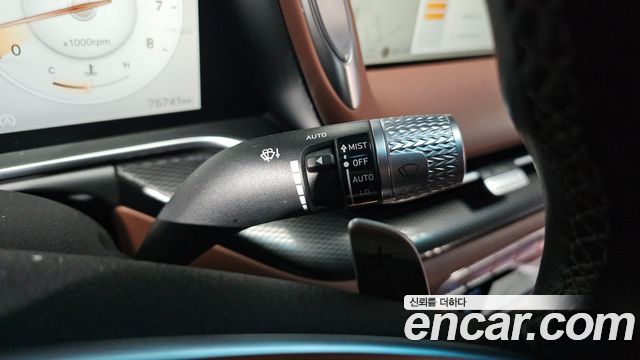 Genesis G90 2022 — photo 28