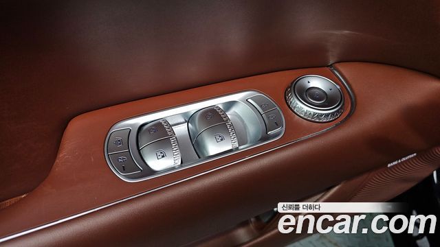 Genesis G90 2022 — photo 29