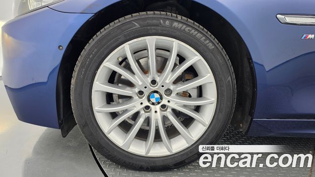 BMW 5-Series 2016 — photo 5
