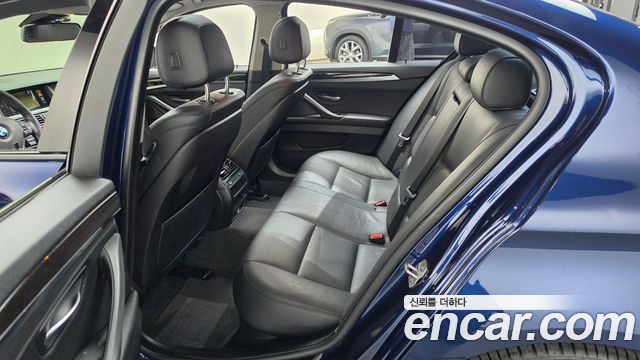 BMW 5-Series 2016 — photo 12