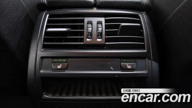 BMW 5-Series 2016 — photo 20