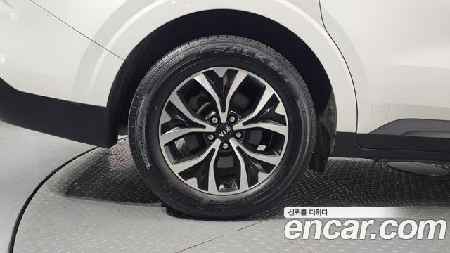 Kia Canival 2021 — photo 5