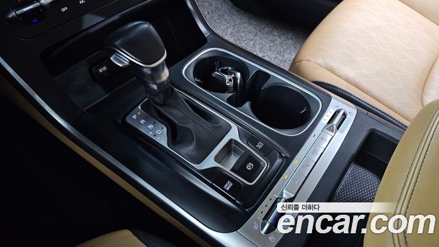Kia Canival 2021 — photo 12
