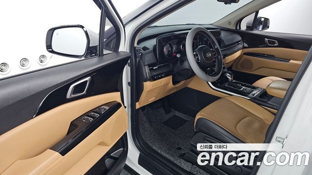 Kia Canival 2021 — photo 13