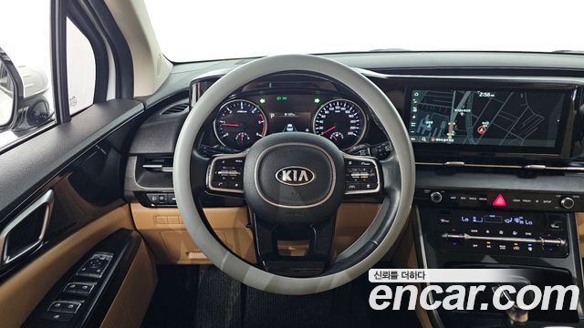Kia Canival 2021 — photo 18