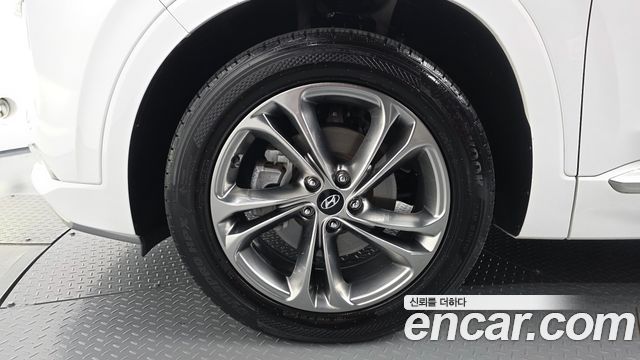 Hyundai Santafe 2019 — photo 5