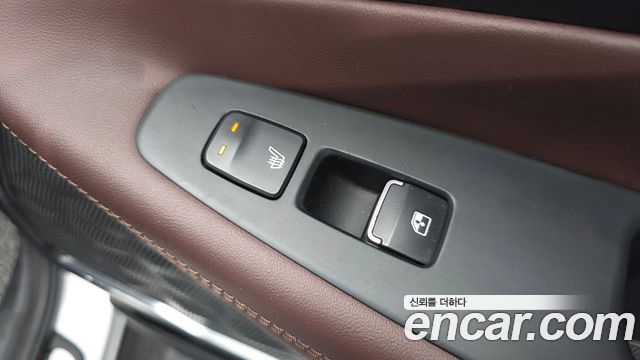 Hyundai Santafe 2019 — photo 25