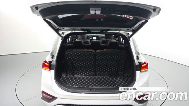 Hyundai Santafe 2019 — photo 26