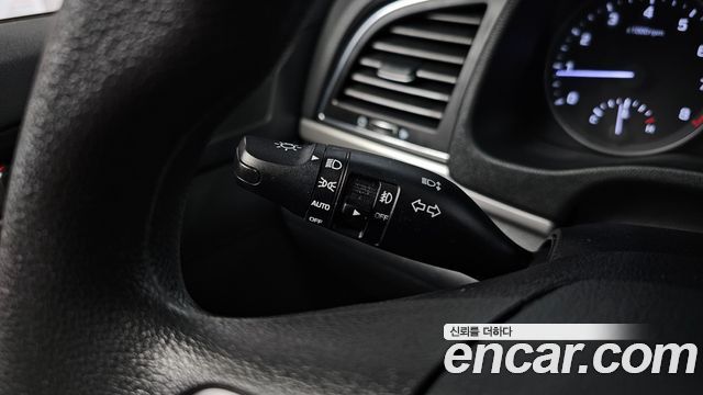 Hyundai AVANTE 2018 — photo 25
