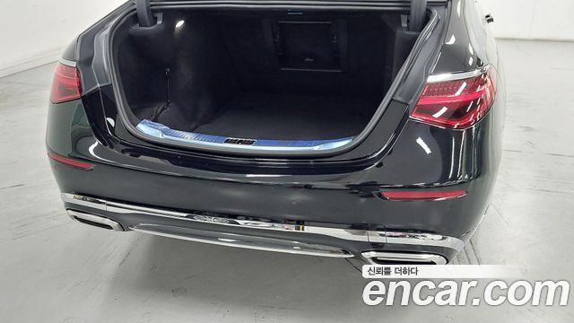 Mercedes-Benz S-Class 2026 — photo 11