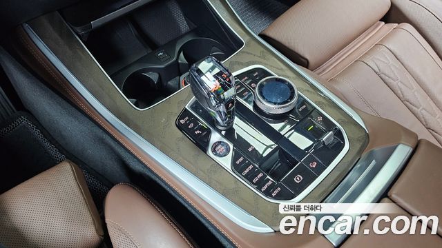 BMW X5 2022 — photo 12