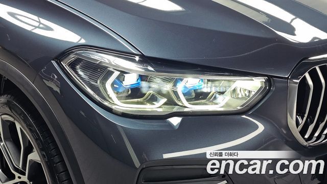 BMW X5 2022 — photo 8