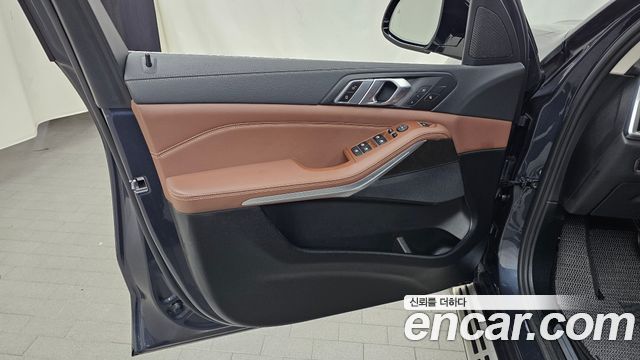 BMW X5 2022 — photo 14