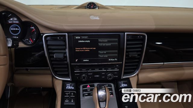 Porsche Panamera 2016 — photo 18