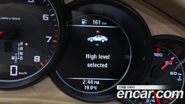 Porsche Panamera 2016 — photo 26