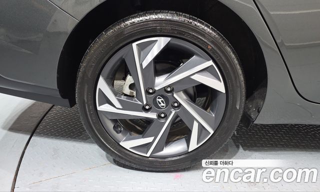 Hyundai AVANTE 2024 — photo 5