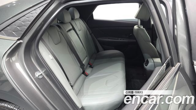 Hyundai AVANTE 2024 — photo 17