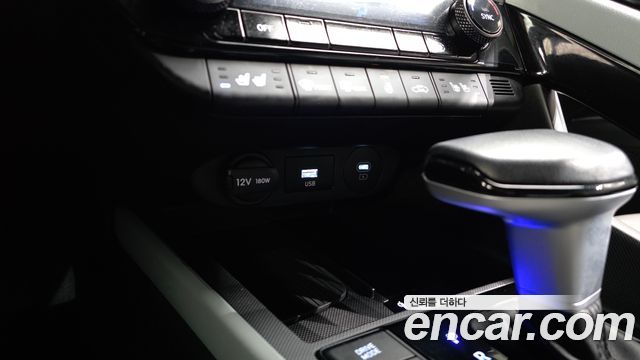Hyundai AVANTE 2024 — photo 28