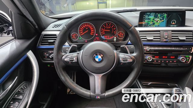 BMW 3-Series 2017 — photo 13