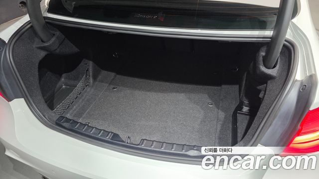 BMW 3-Series 2017 — photo 20