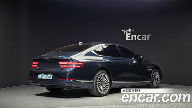 Genesis G80 2022 — photo 2