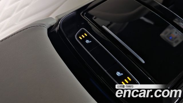 Genesis G80 2022 — photo 19