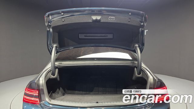 Genesis G80 2022 — photo 20