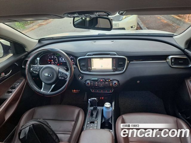 Kia Sorento 2017 — photo 17