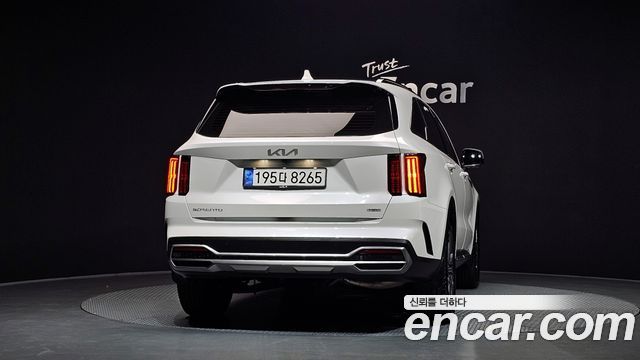 Kia Sorento 2023 — photo 4