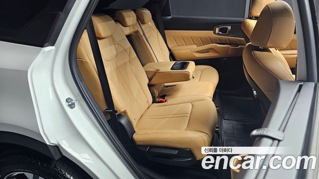 Kia Sorento 2023 — photo 17