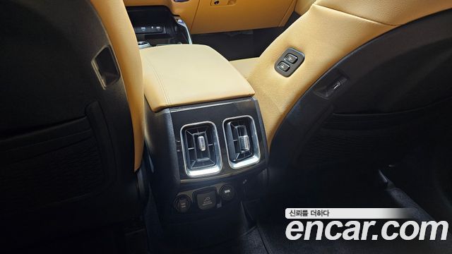 Kia Sorento 2023 — photo 30