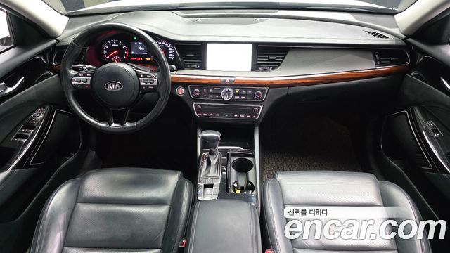 Kia K7 2016 — photo 10